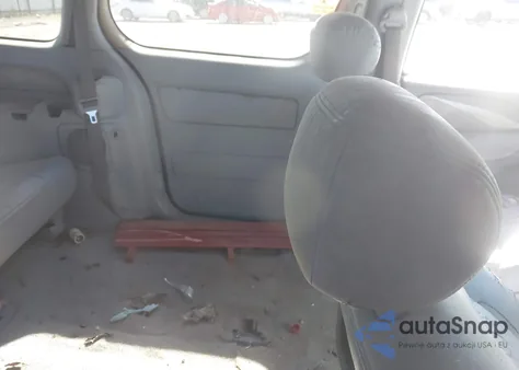 2002 Toyota Sienna Xle z USA, uszkodzony, nr VIN 4T3ZF13C52U487776